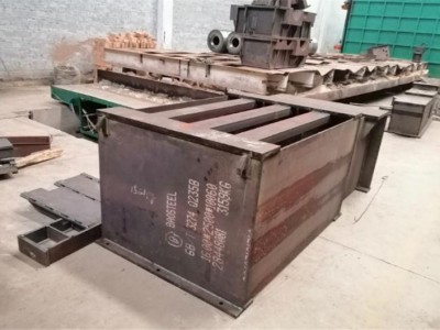 特大型打砂設(shè)備，對所有特大型金屬件表面打砂清除表面雜質(zhì)
